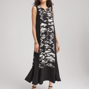 Petite Travelers™ Crinkled Knit Dress