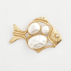 Gold Tone Pearl-Effect Fish Brooch