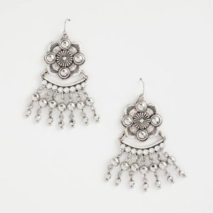 Chandelier SIlvertone Drop Earrings